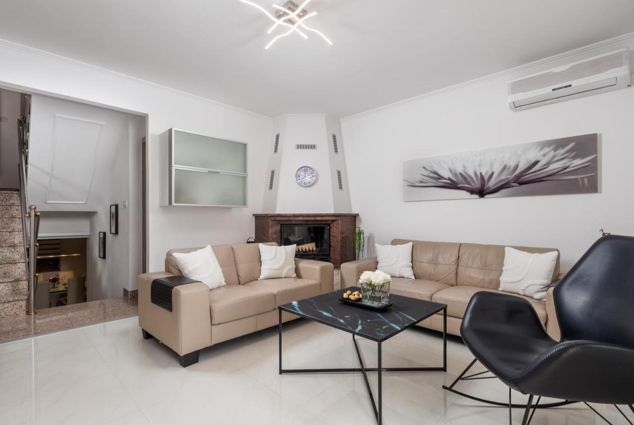 Nobis Appartement Rijeka Buitenkant foto