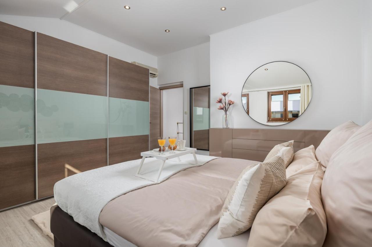 Nobis Appartement Rijeka Buitenkant foto