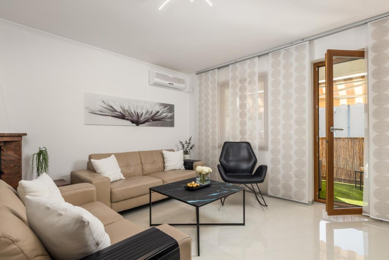 Nobis Appartement Rijeka Buitenkant foto