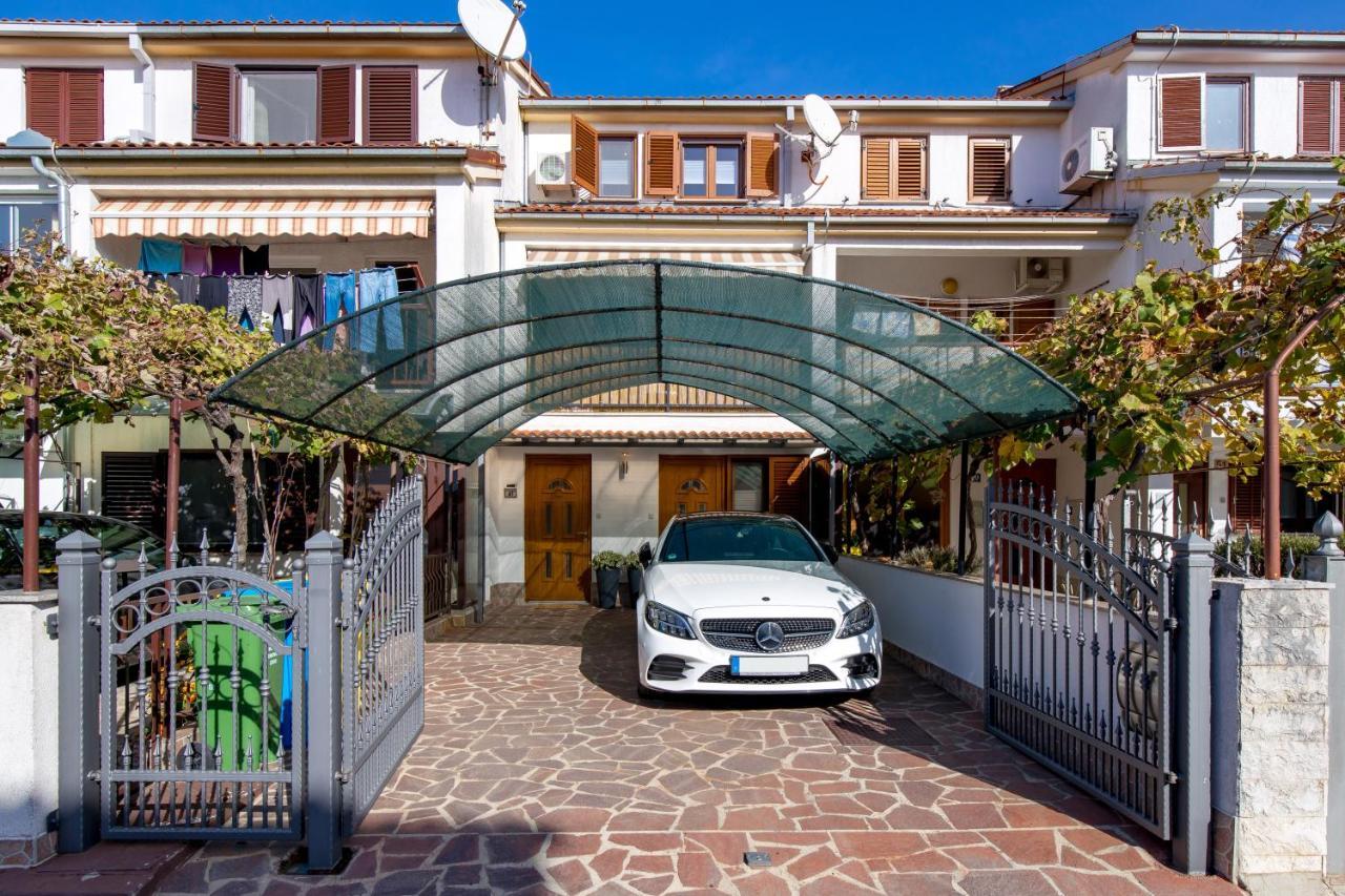 Nobis Appartement Rijeka Buitenkant foto